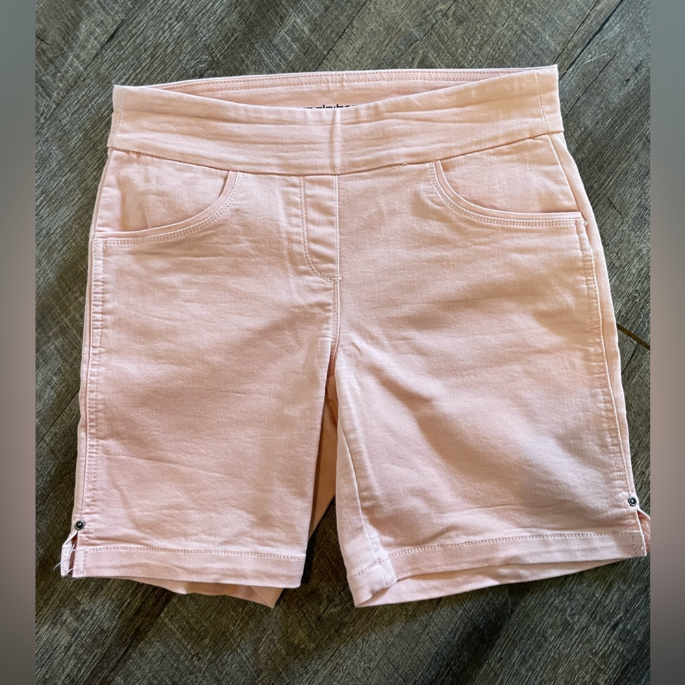 Liz Claiborne Classic Shorts Flat Front Side Slits Super Stretch Pink Size 4